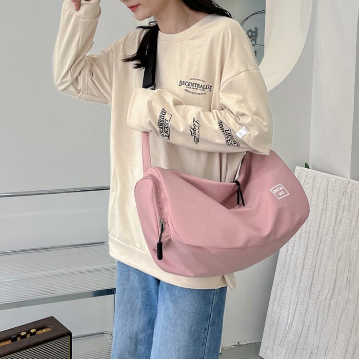 Fashion Casual Nylon Sports Large Capacity Shoulder Messenger Travel Bag - Image 2