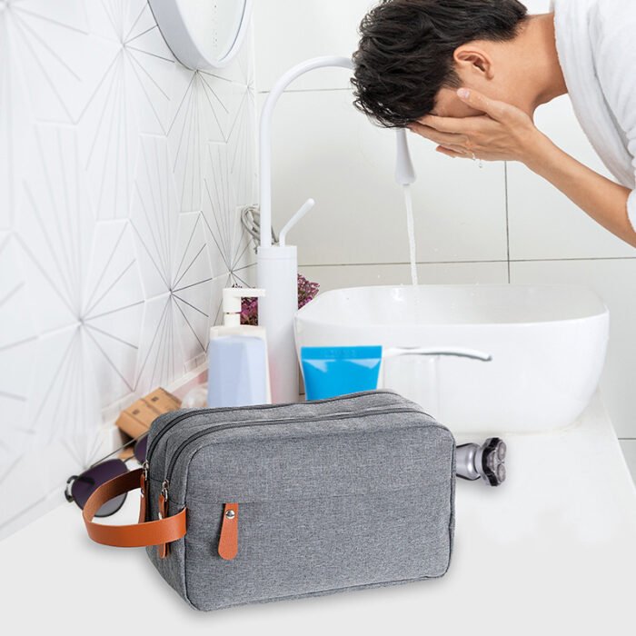 Men's Toiletry Bag Travel Skincare Storage - Image 1